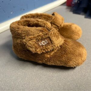 UGG Tan Kids Slippers